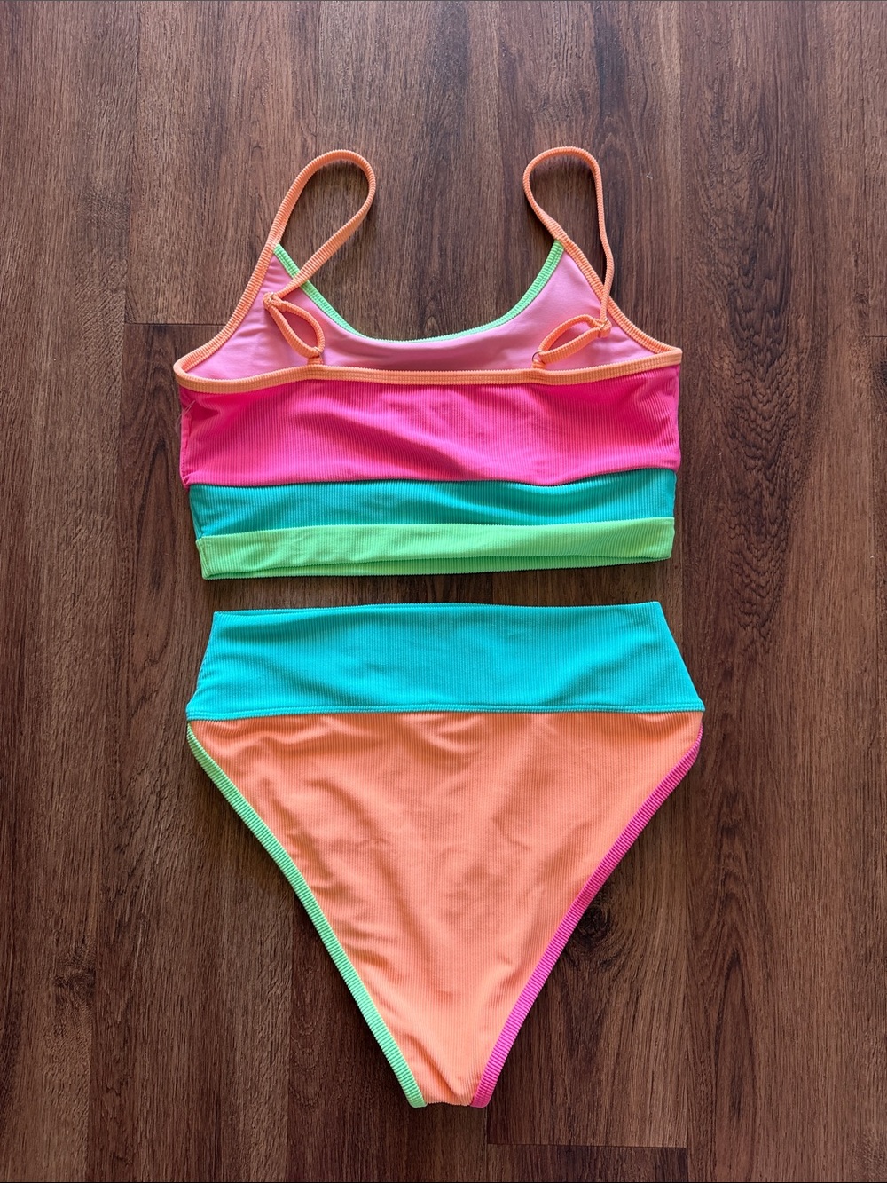 New Beach Riot Bikini Set - Picture 6 of 6